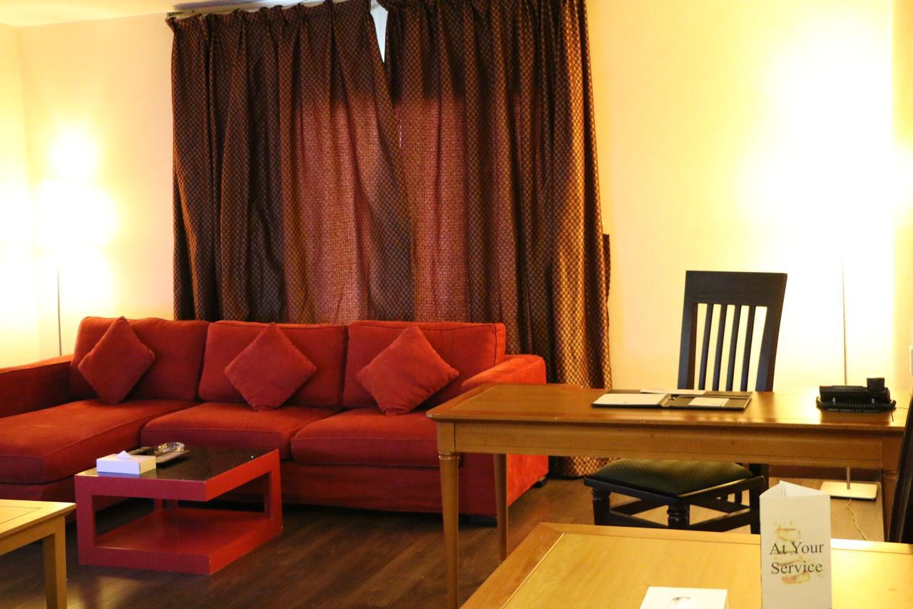 Hala Hotel Ал Хубар Екстериор снимка