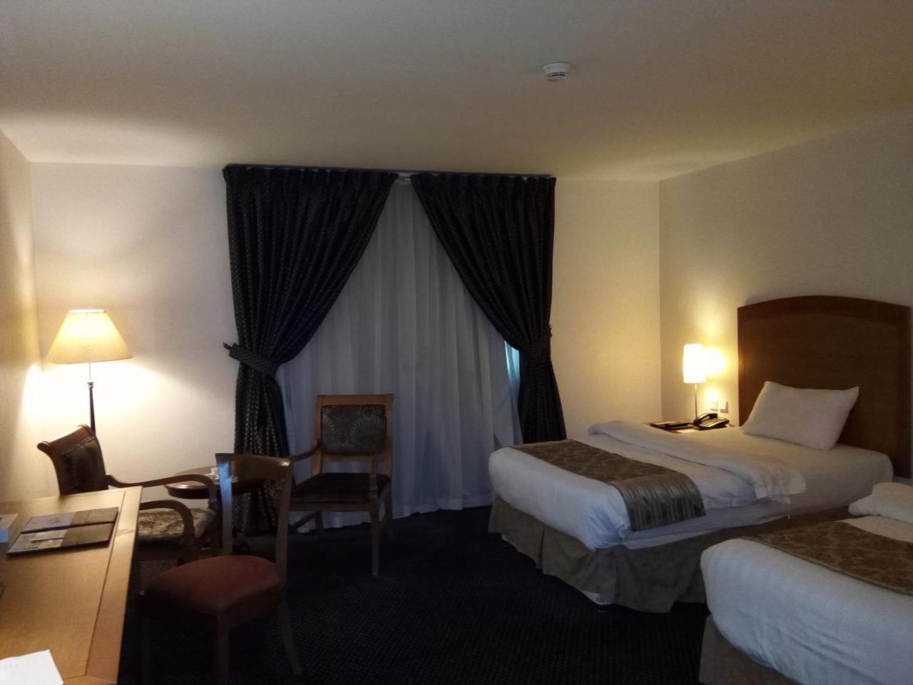 Hala Hotel Ал Хубар Екстериор снимка