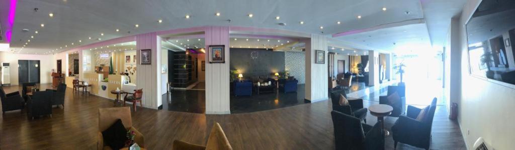 Hala Hotel Ал Хубар Екстериор снимка