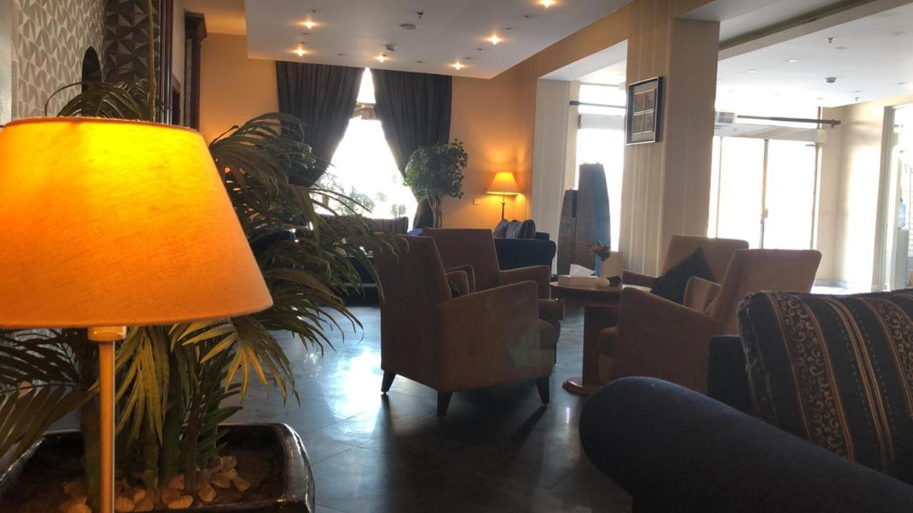 Hala Hotel Ал Хубар Екстериор снимка